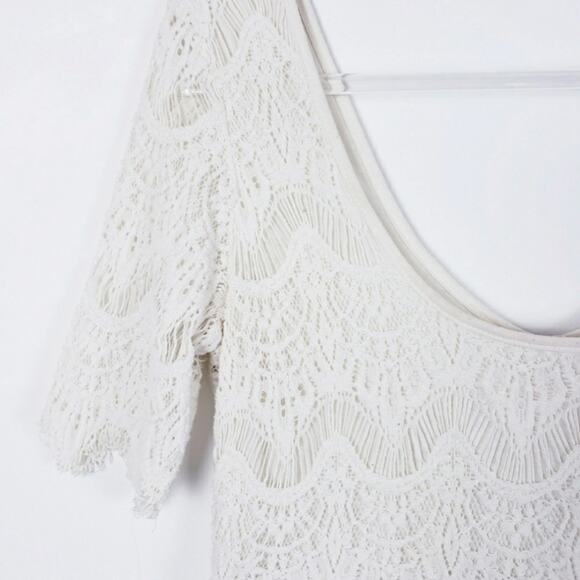 Pins and Needles Urban Out fitters Ivory Lace Short Sleeve Party Dress Size L - Picture 8 of 11